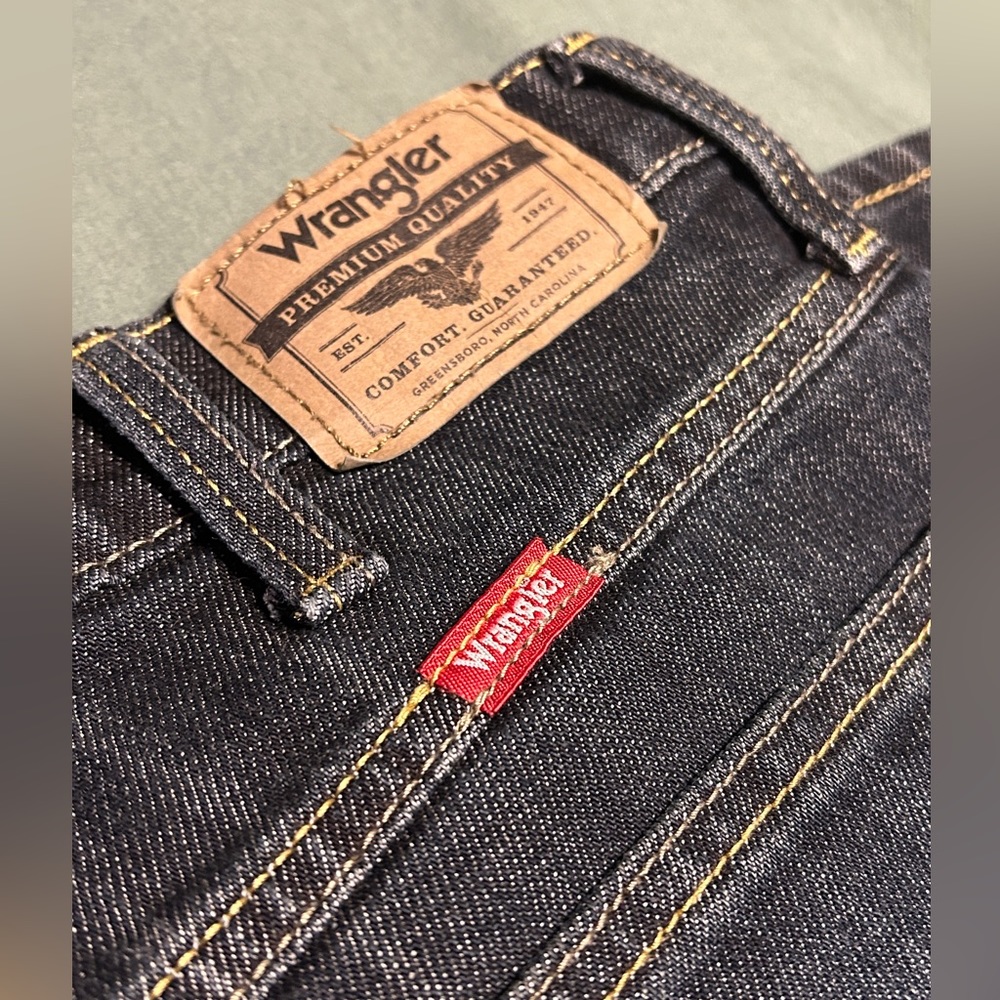 Men's Wrangler Flex Relaxed-Fit Bootcut Jeans